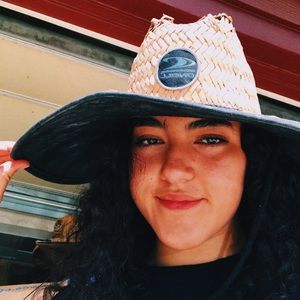 Meet your Posher, Riley